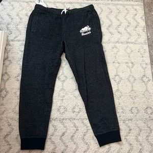 Unisex Large Roots Black Pepper sweat pants- gently worn